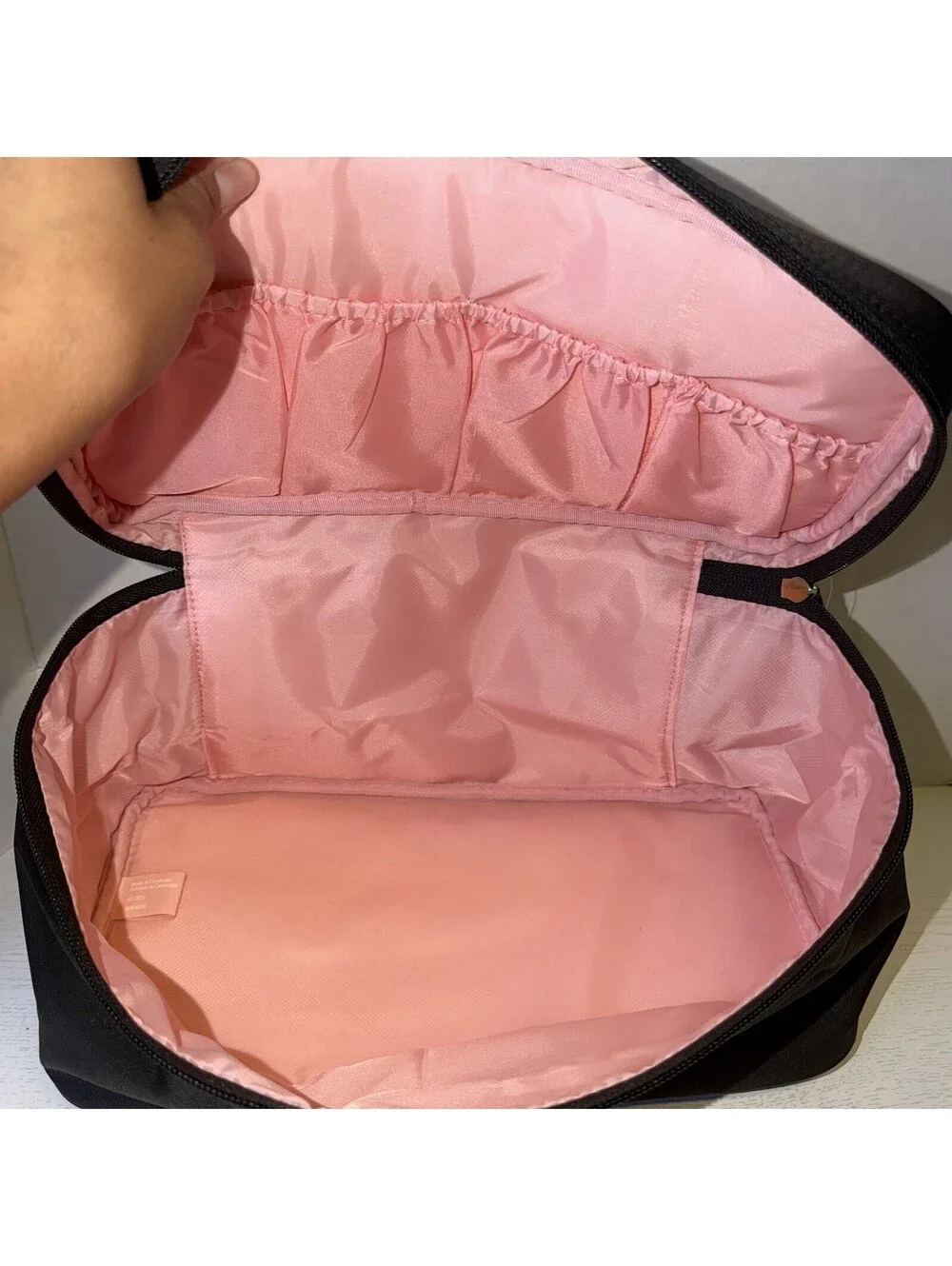 Victoria's Secret Black Travel Bra Case Gold Logo Pink Lining Zip Closure New